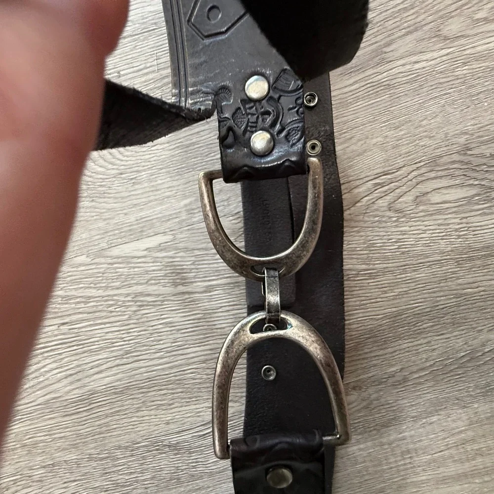 Linea Pelle Black Leather Belt Wide Waist Western Embossed Medallion statement‎